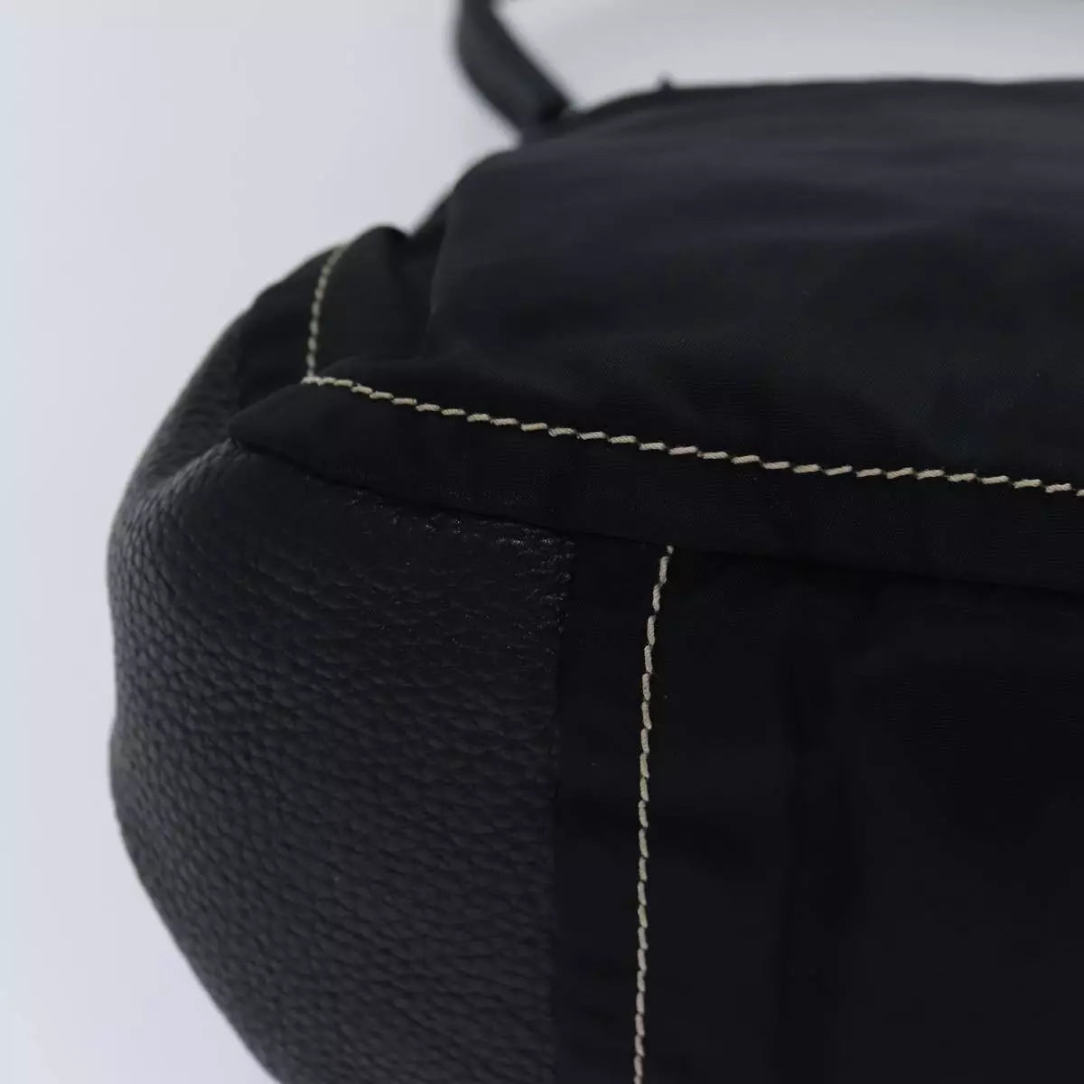 VINTAGE PRADA TESSUTO VITELLO DAINO SHOULDER BAG