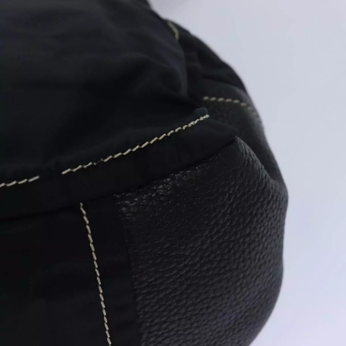 VINTAGE PRADA TESSUTO VITELLO DAINO SHOULDER BAG