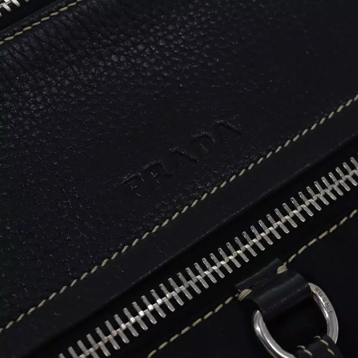VINTAGE PRADA TESSUTO VITELLO DAINO SHOULDER BAG