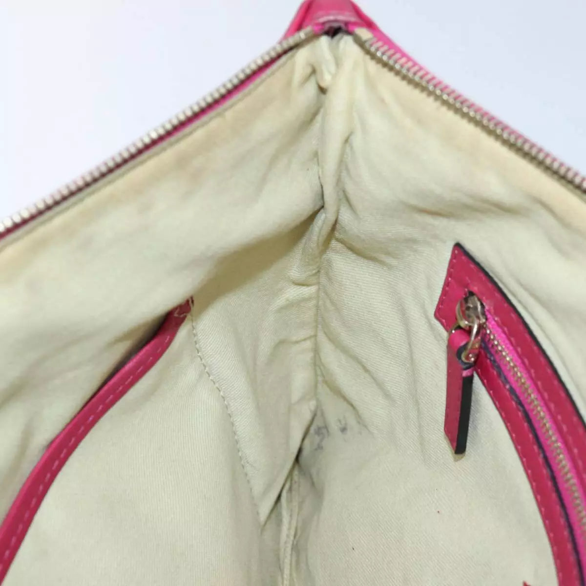 VINTAGE VALENTINO ROCKSTUND CLUTCH