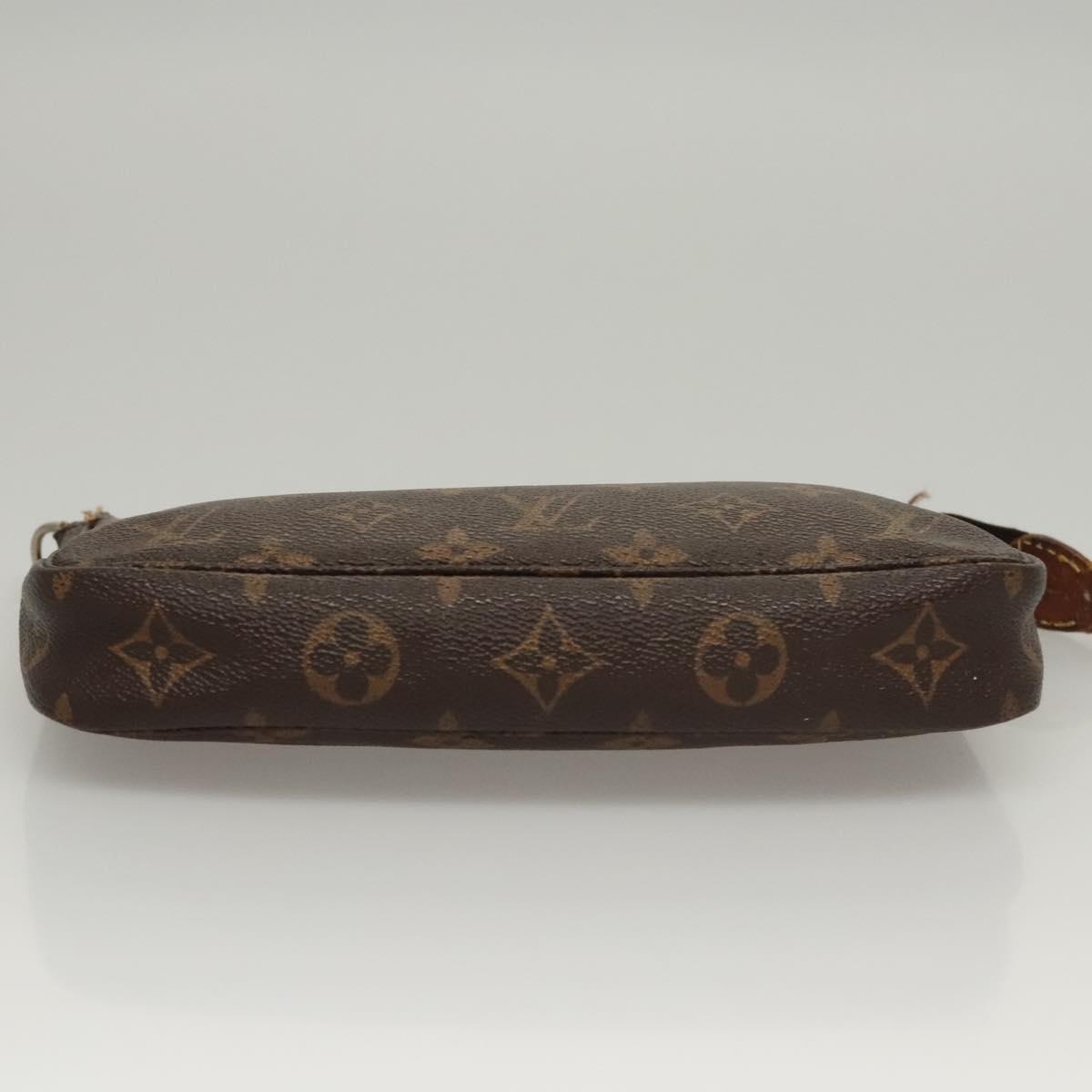 Louis Vuitton Pochette veske i Monogram Canvas mønster
