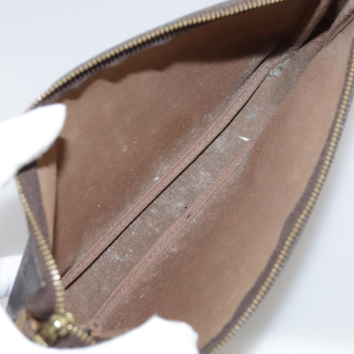 Louis Vuitton Pochette veske i Monogram Canvas mønster