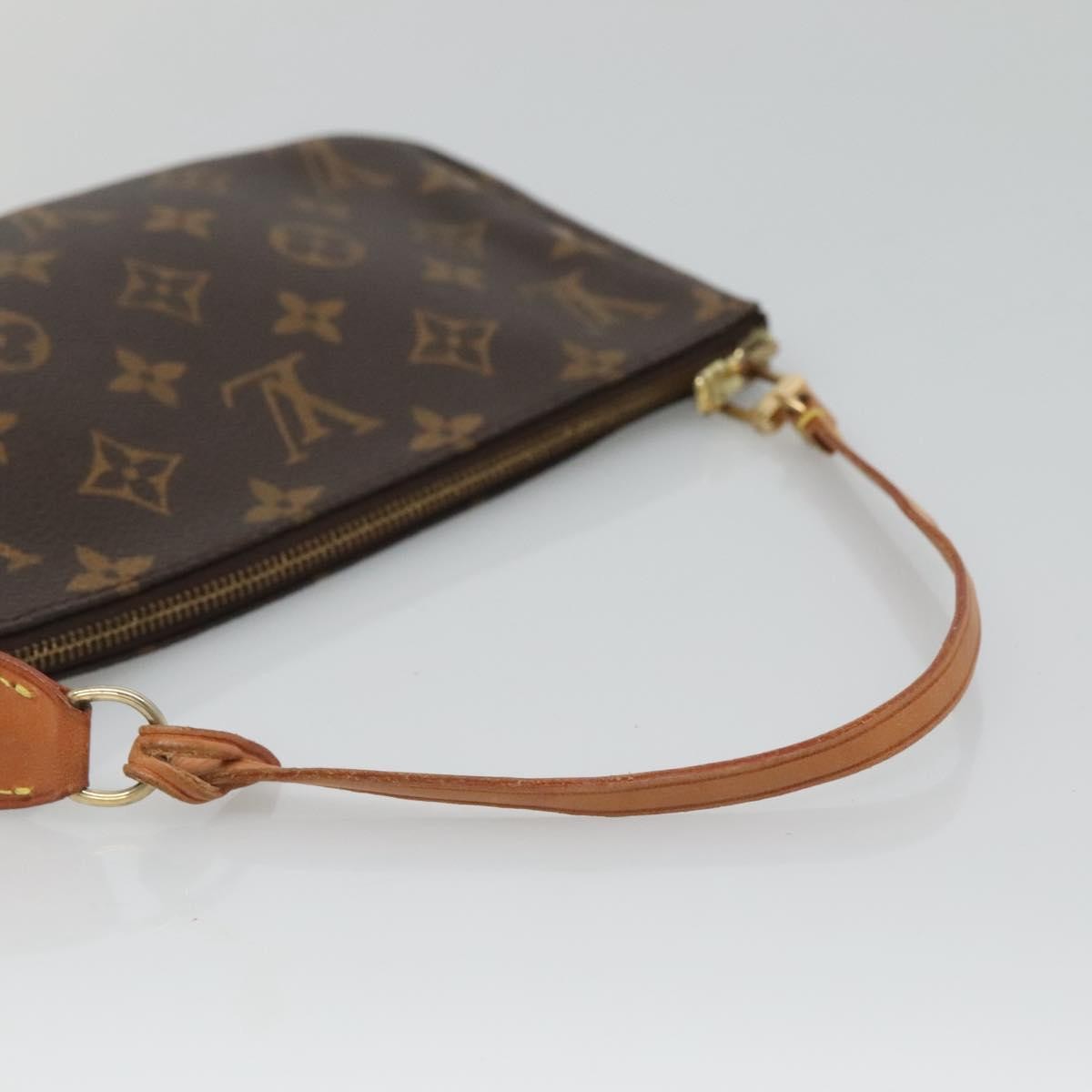 Louis Vuitton Pochette veske i Monogram Canvas mønster