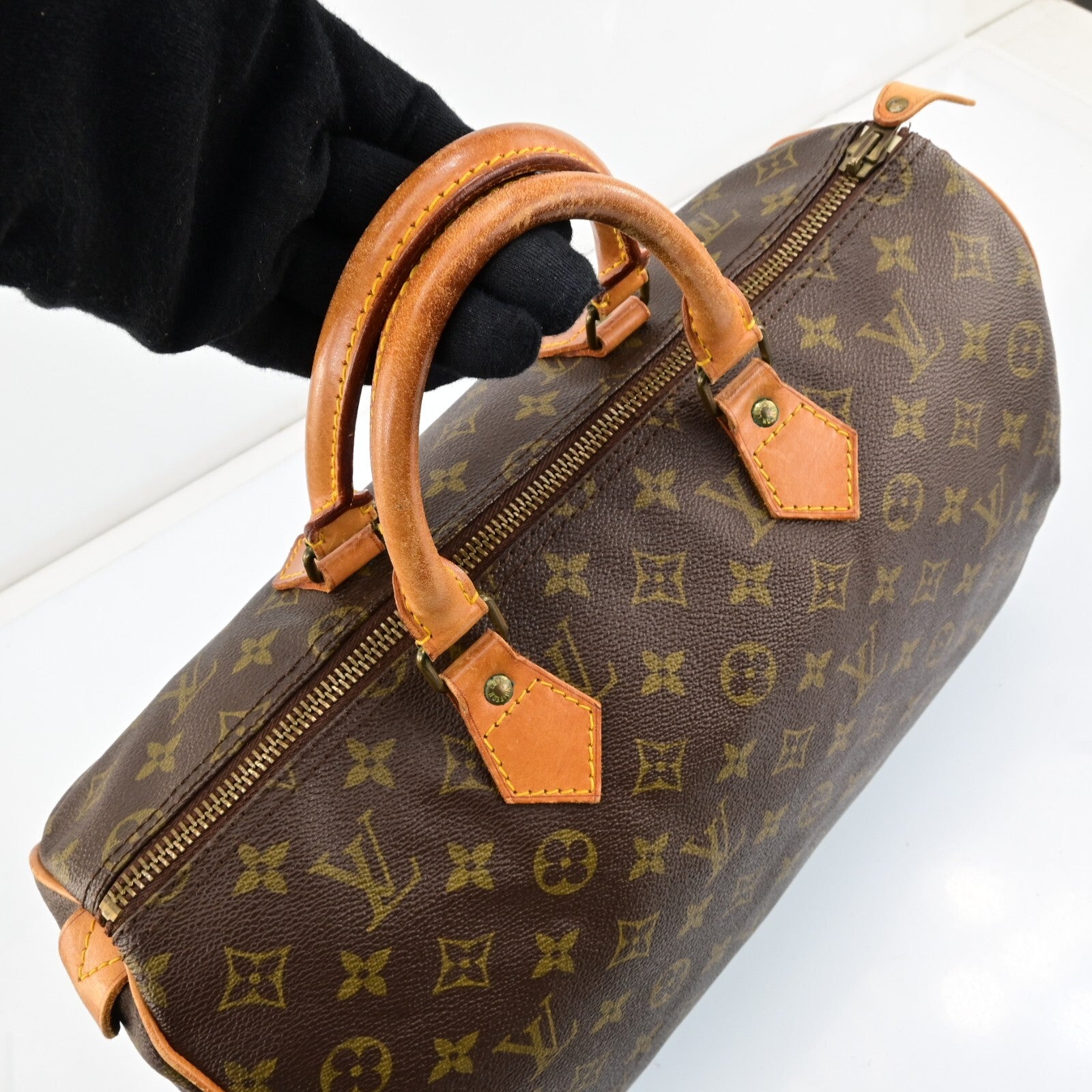 Louis Vuitton Speedy