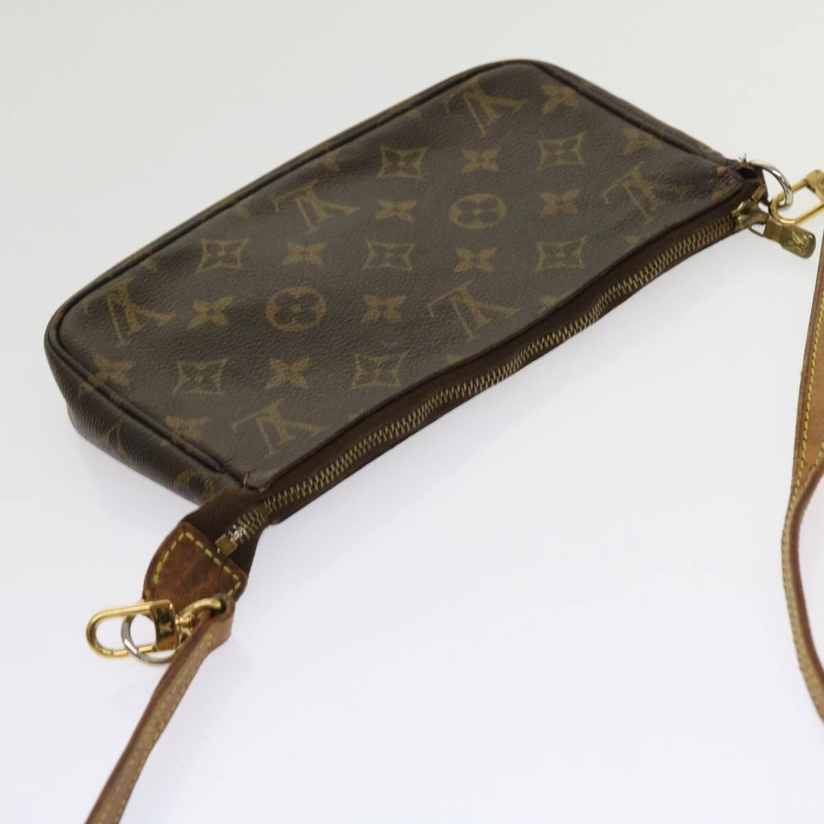 Louis Vuitton Pochette veske i Monogram Canvas mønster