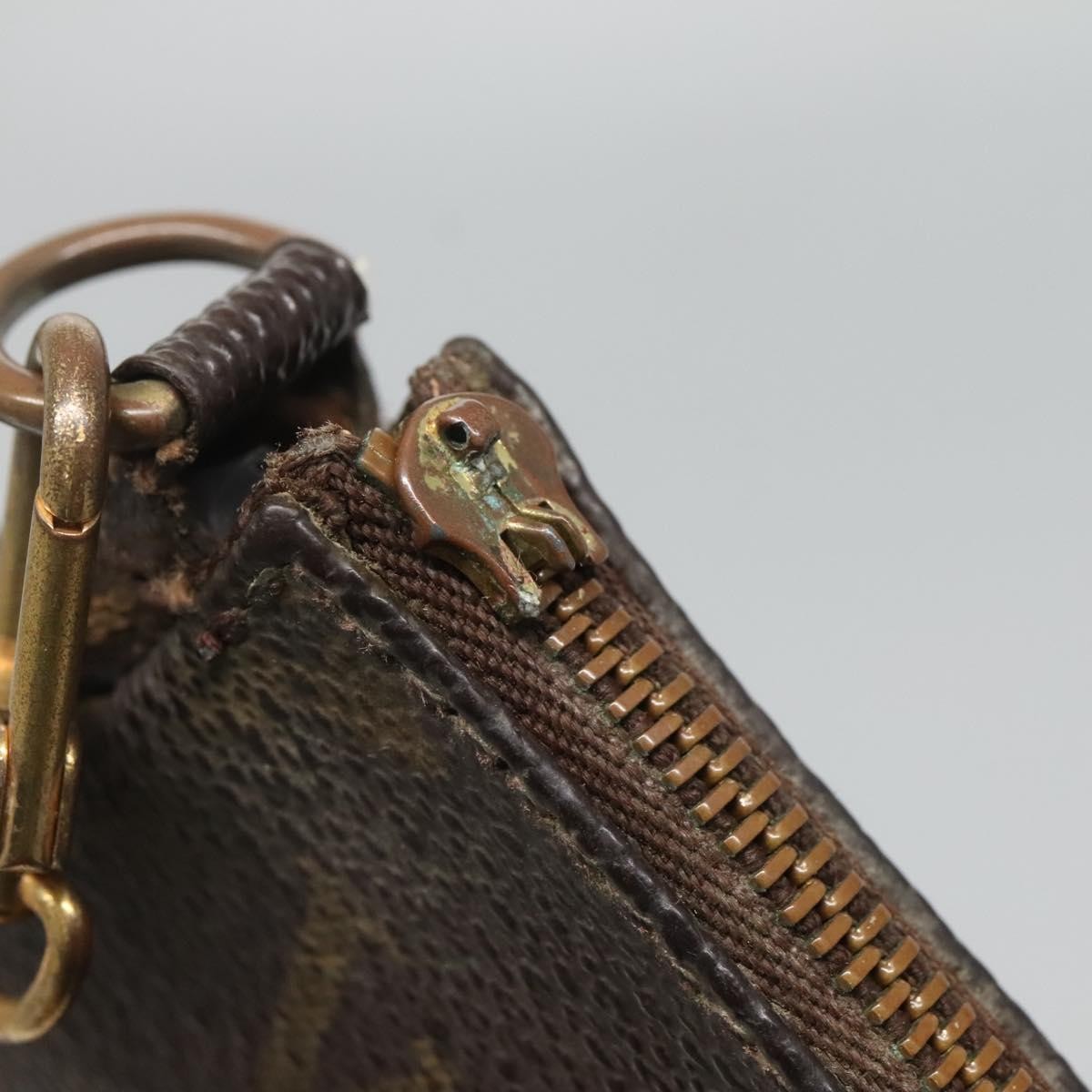 Louis Vuitton Pochette veske i Monogram Canvas mønster