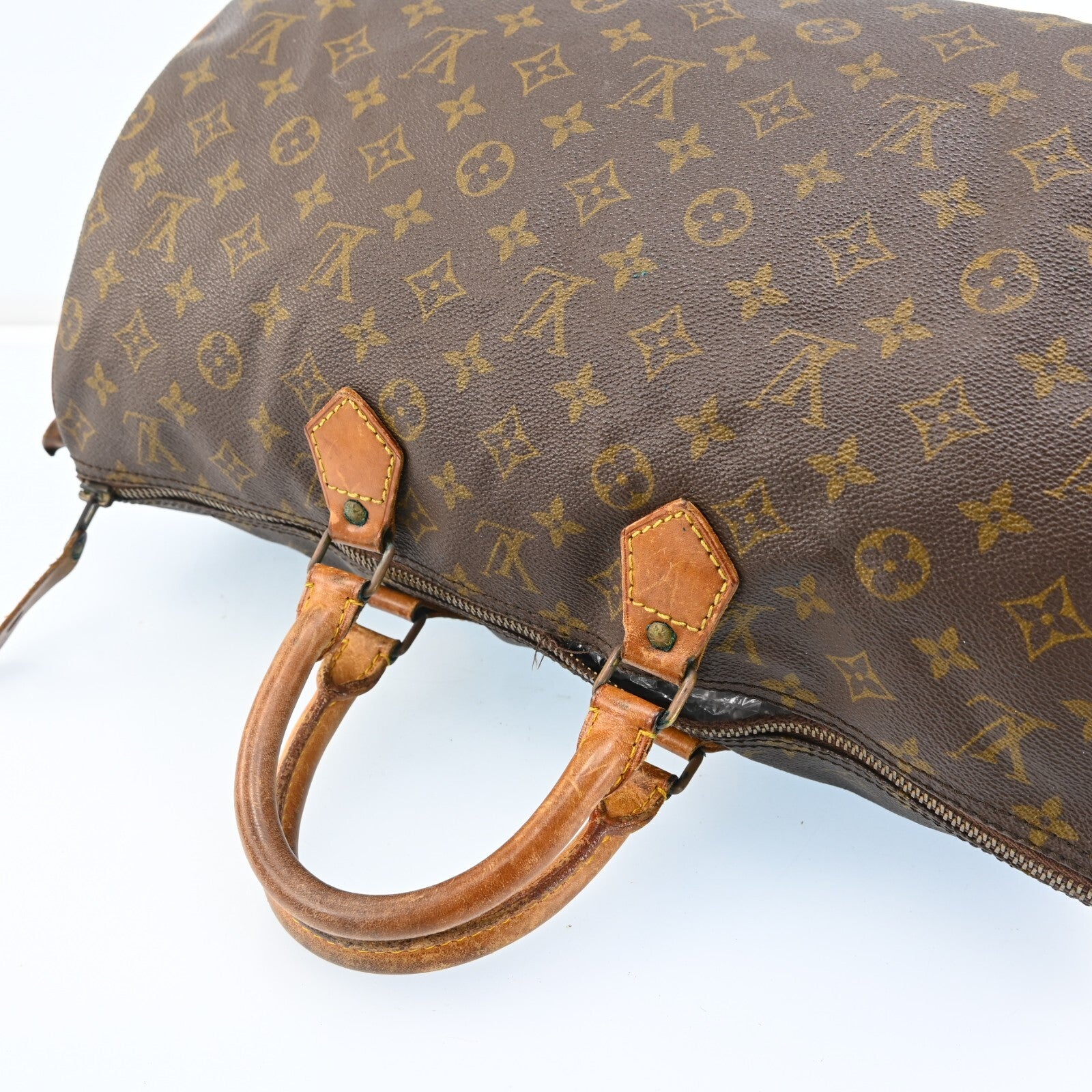 Louis Vuitton Speedy
