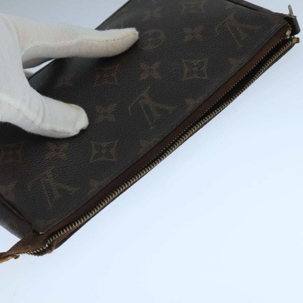 Louis Vuitton Pochette veske i Monogram Canvas mønster