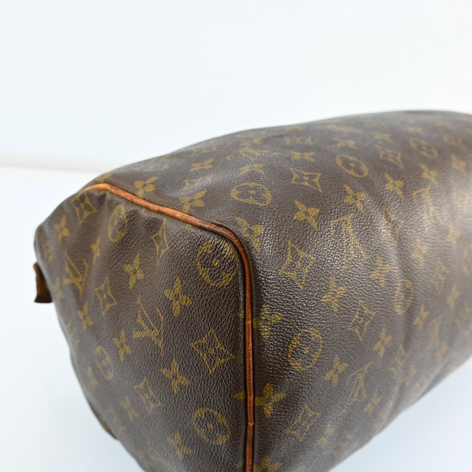 Louis Vuitton Speedy