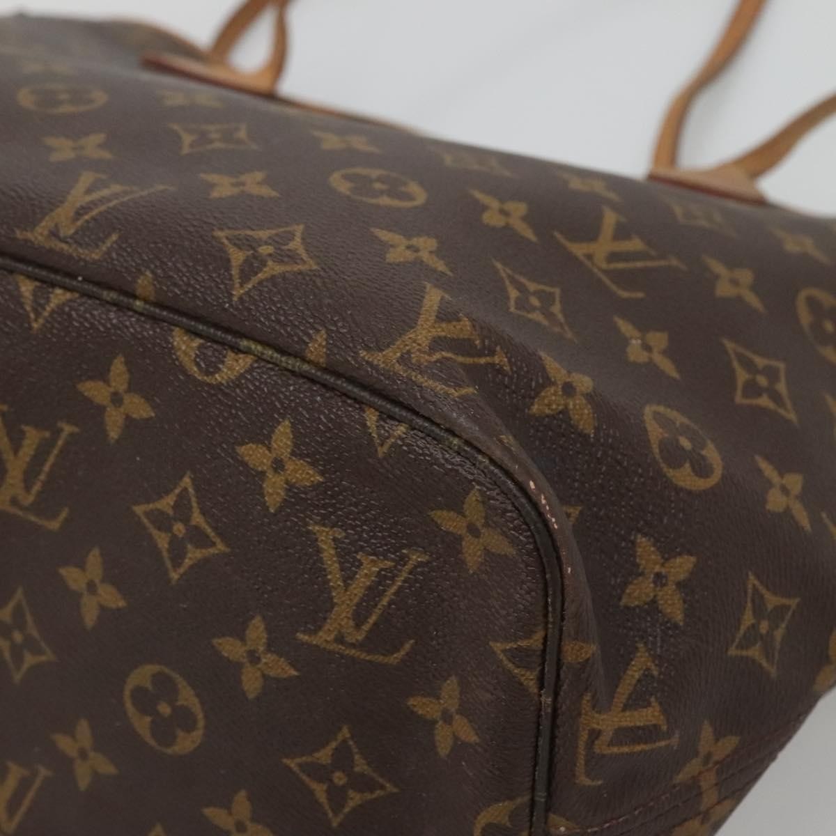 Louis Vuitton Neverfull MM Tote Bag – Monogram Canvas