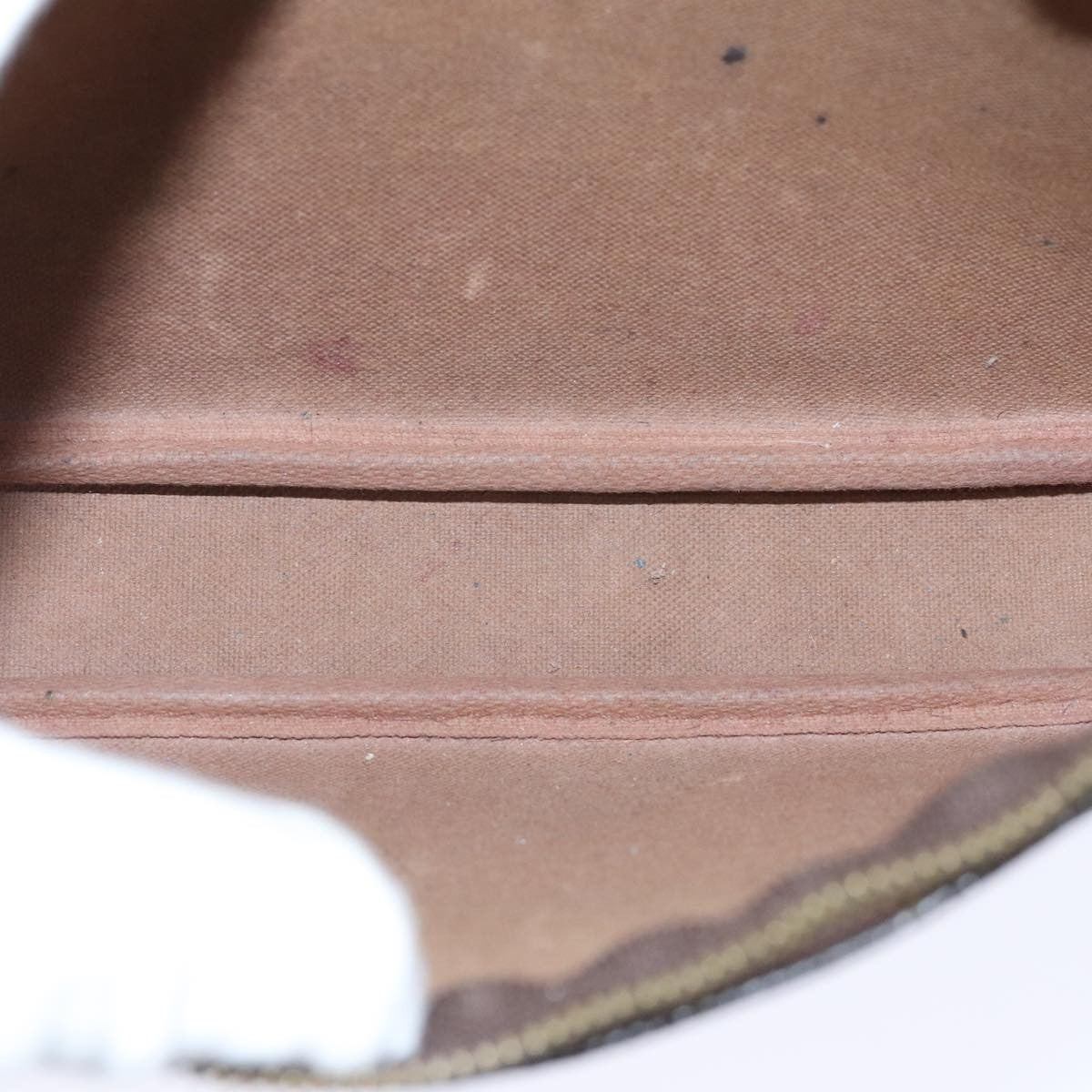 Louis Vuitton Pochette veske i Monogram Canvas mønster