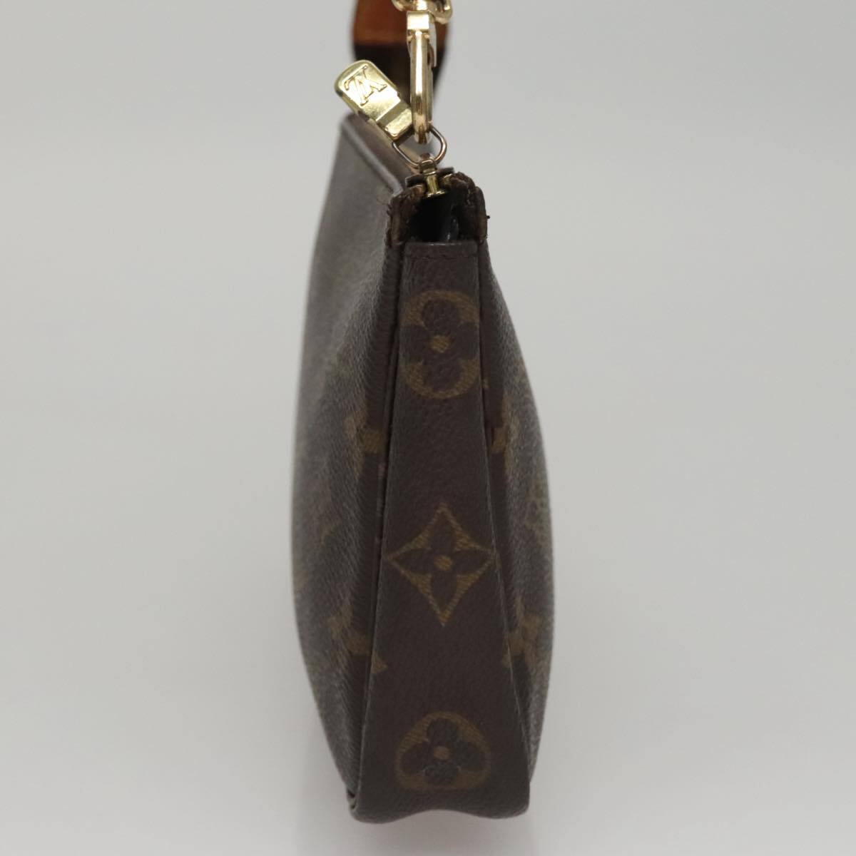 Louis Vuitton Pochette veske i Monogram Canvas mønster