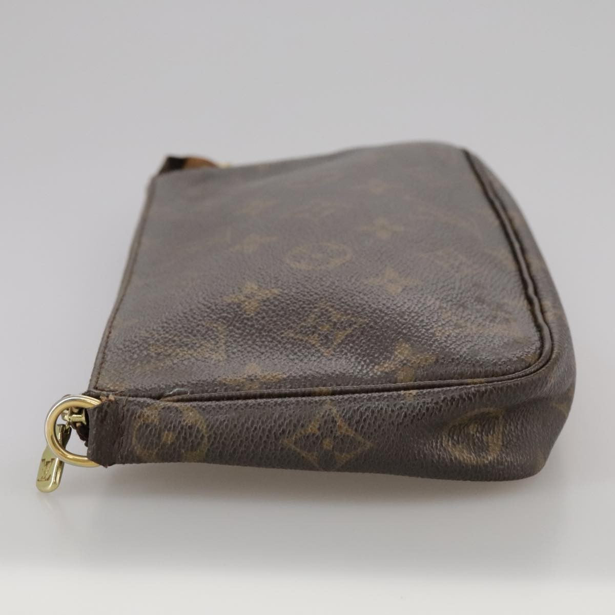 Louis Vuitton Pochette veske i Monogram Canvas mønster