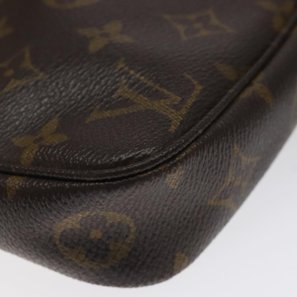 Louis Vuitton Pochette veske i Monogram Canvas mønster