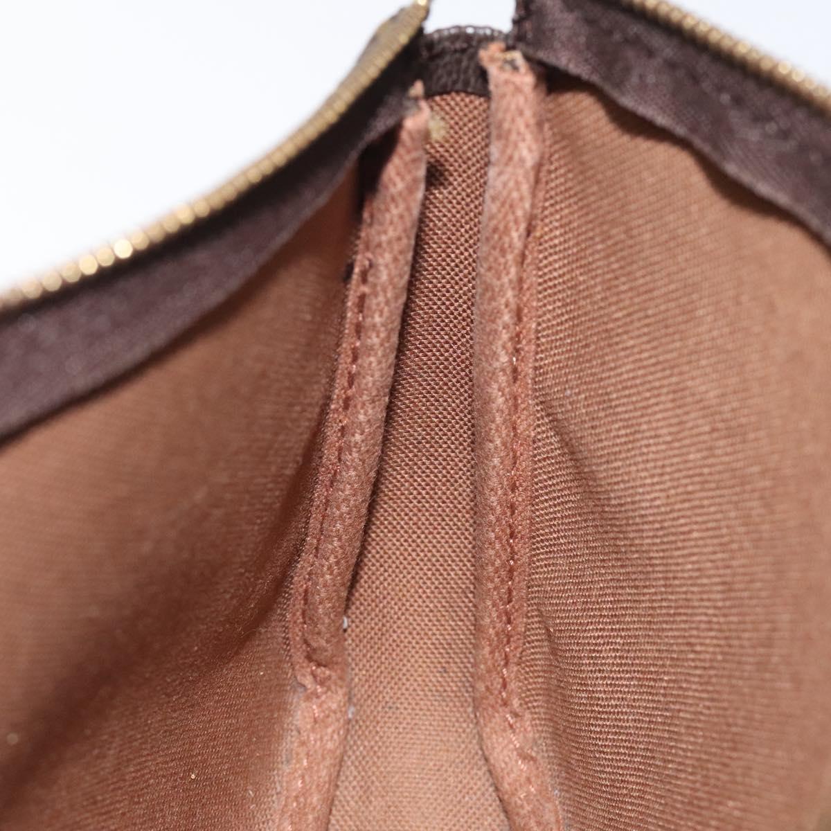 Louis Vuitton Pochette veske i Monogram Canvas mønster