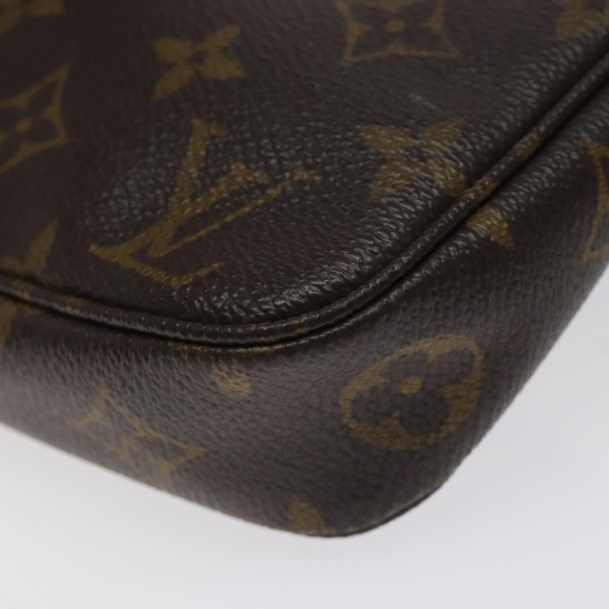 Louis Vuitton Pochette veske i Monogram Canvas mønster