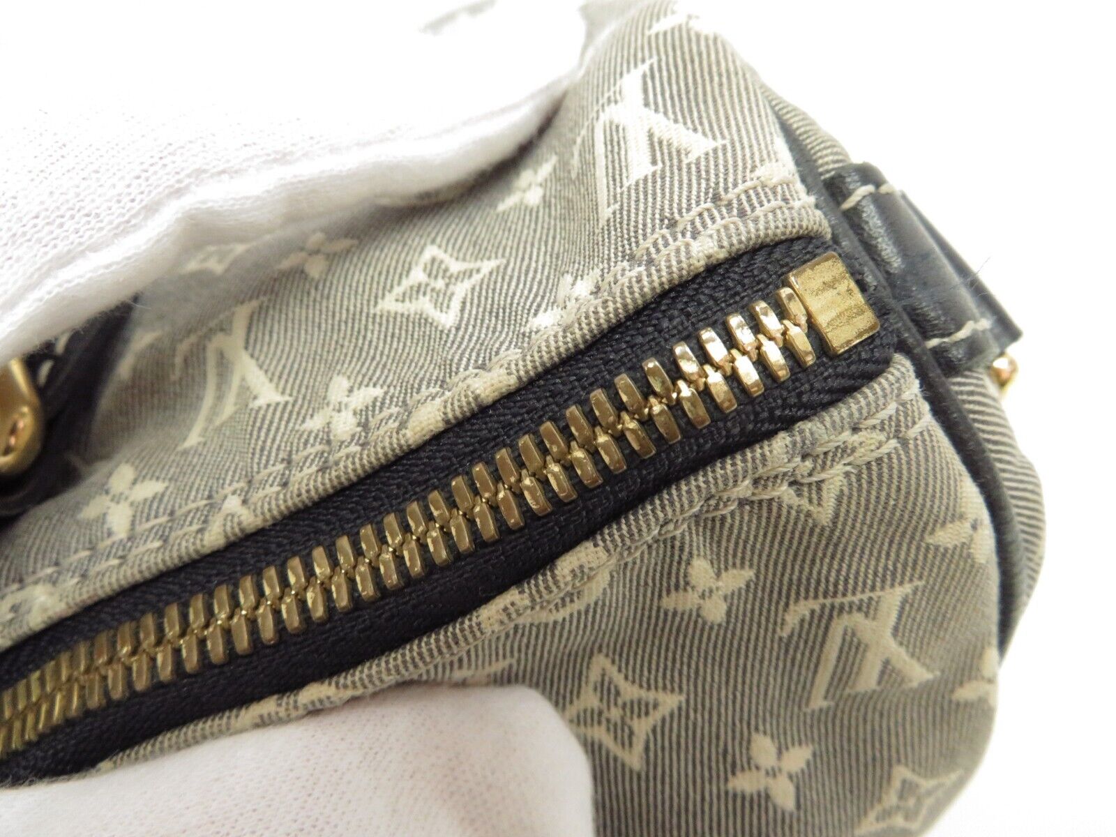 Louis Vuitton Speedy