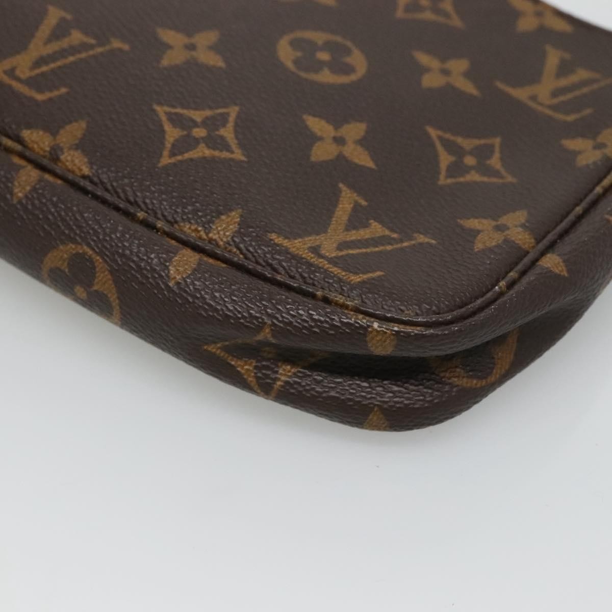 Louis Vuitton Pochette veske i Monogram Canvas mønster