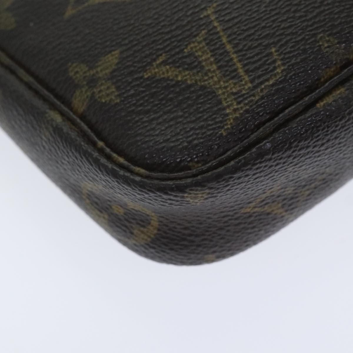 Louis Vuitton Pochette veske i Monogram Canvas mønster