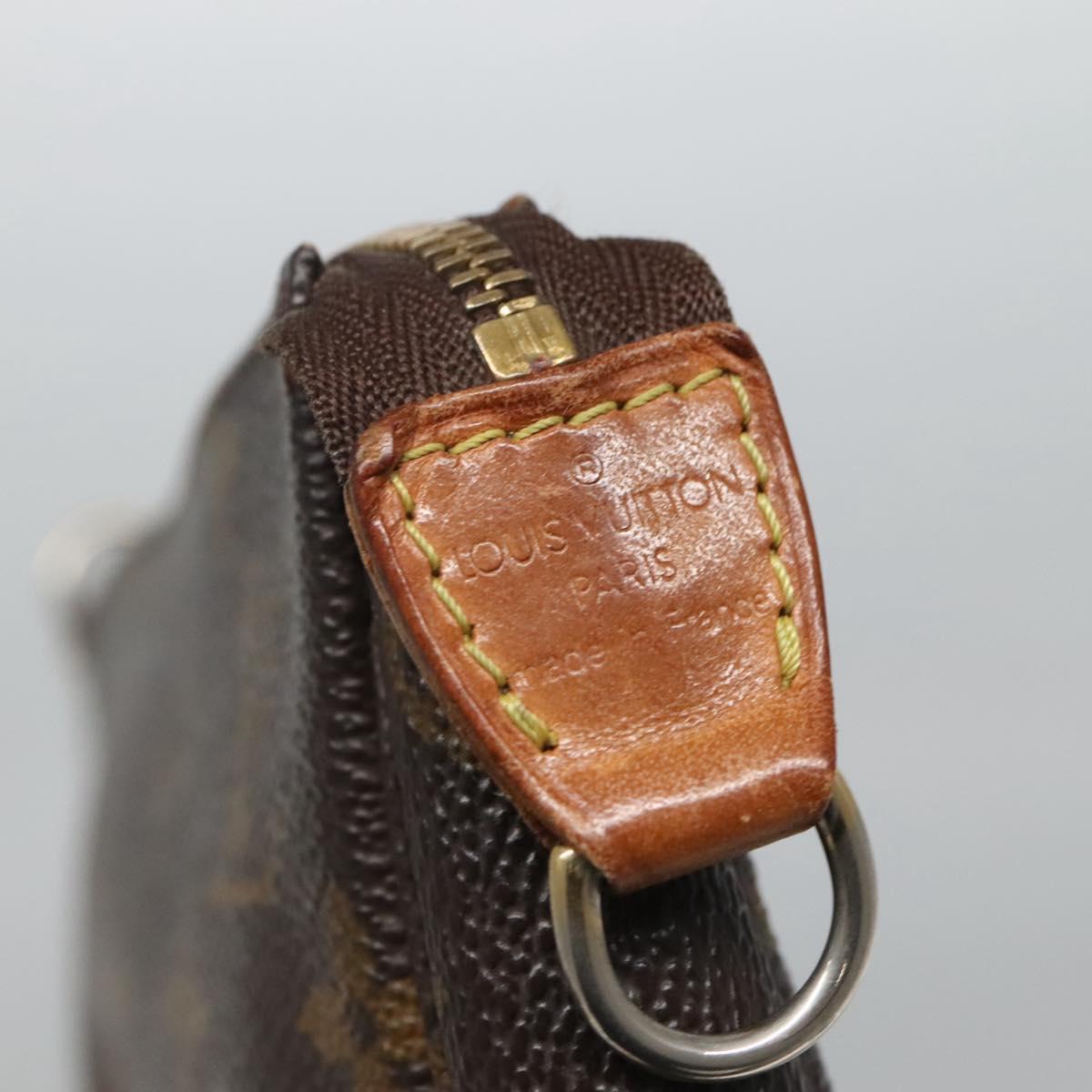 Louis Vuitton Pochette veske i Monogram Canvas mønster