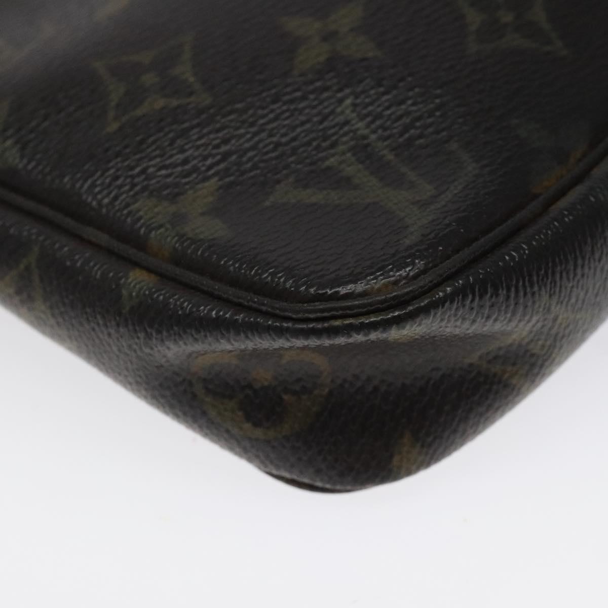 Louis Vuitton Pochette veske i Monogram Canvas mønster