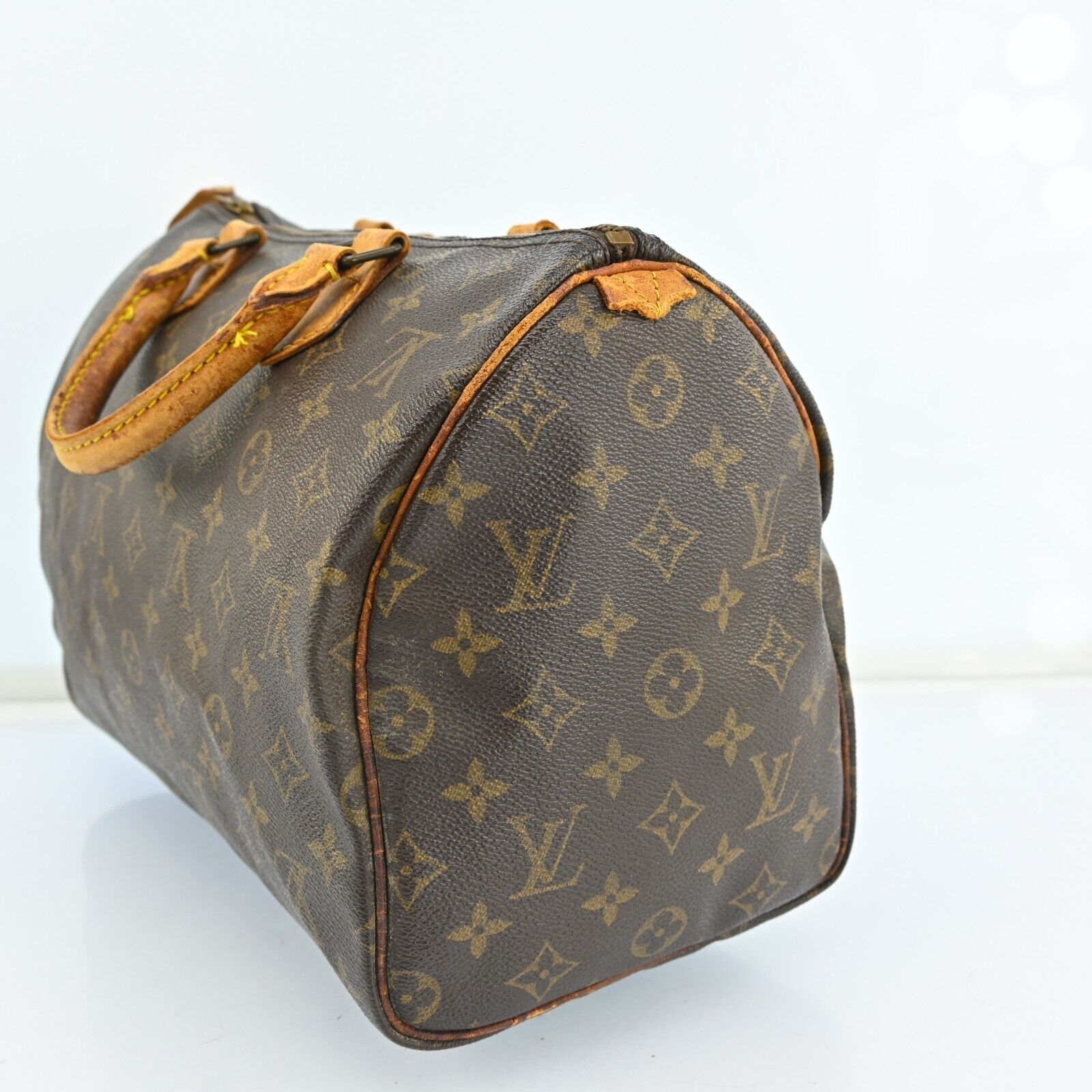 Louis Vuitton Speedy