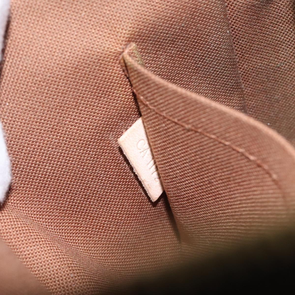 Louis Vuitton Pochette veske i Monogram Canvas mønster