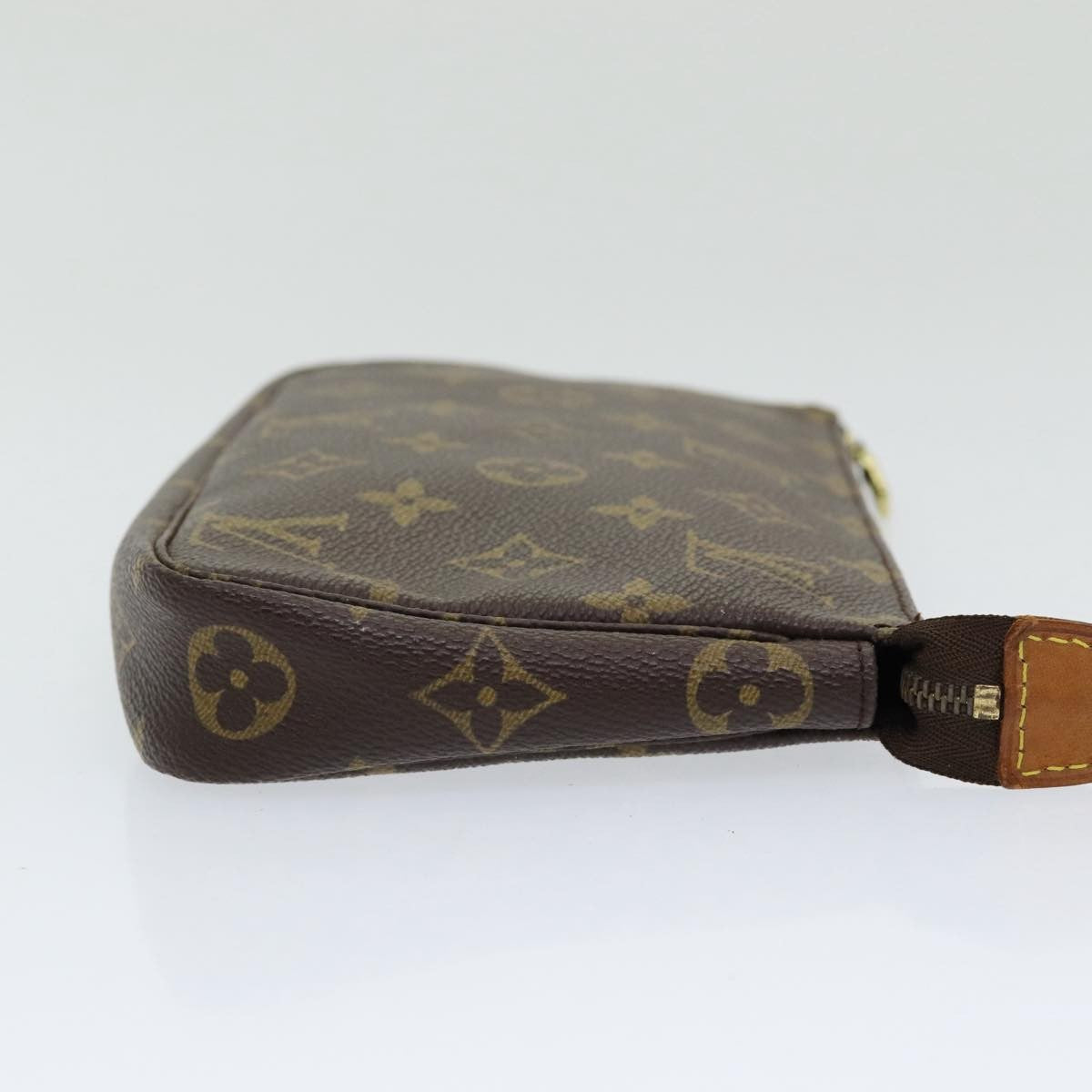 Louis Vuitton Pochette veske i Monogram Canvas mønster