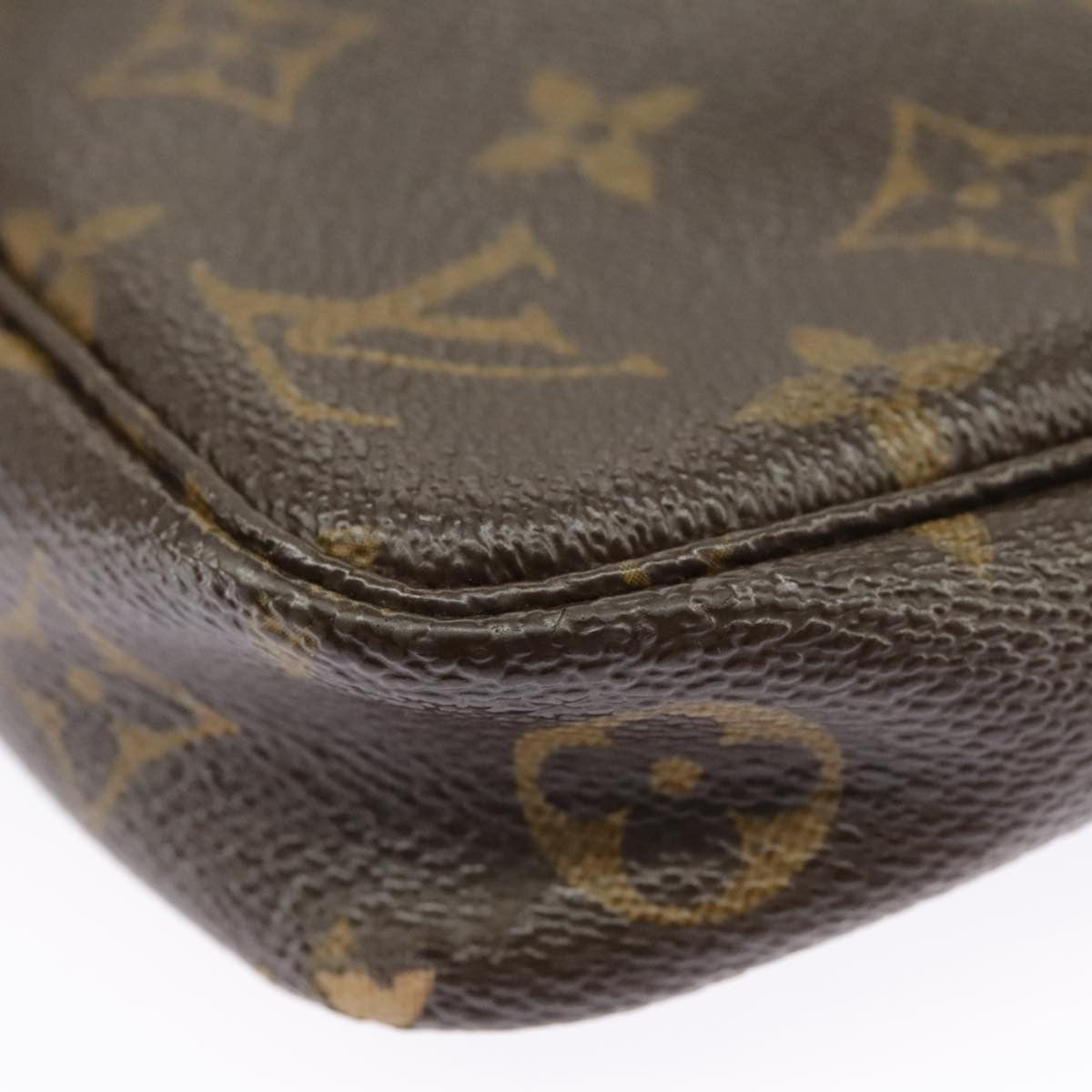Louis Vuitton Pochette veske i Monogram Canvas mønster