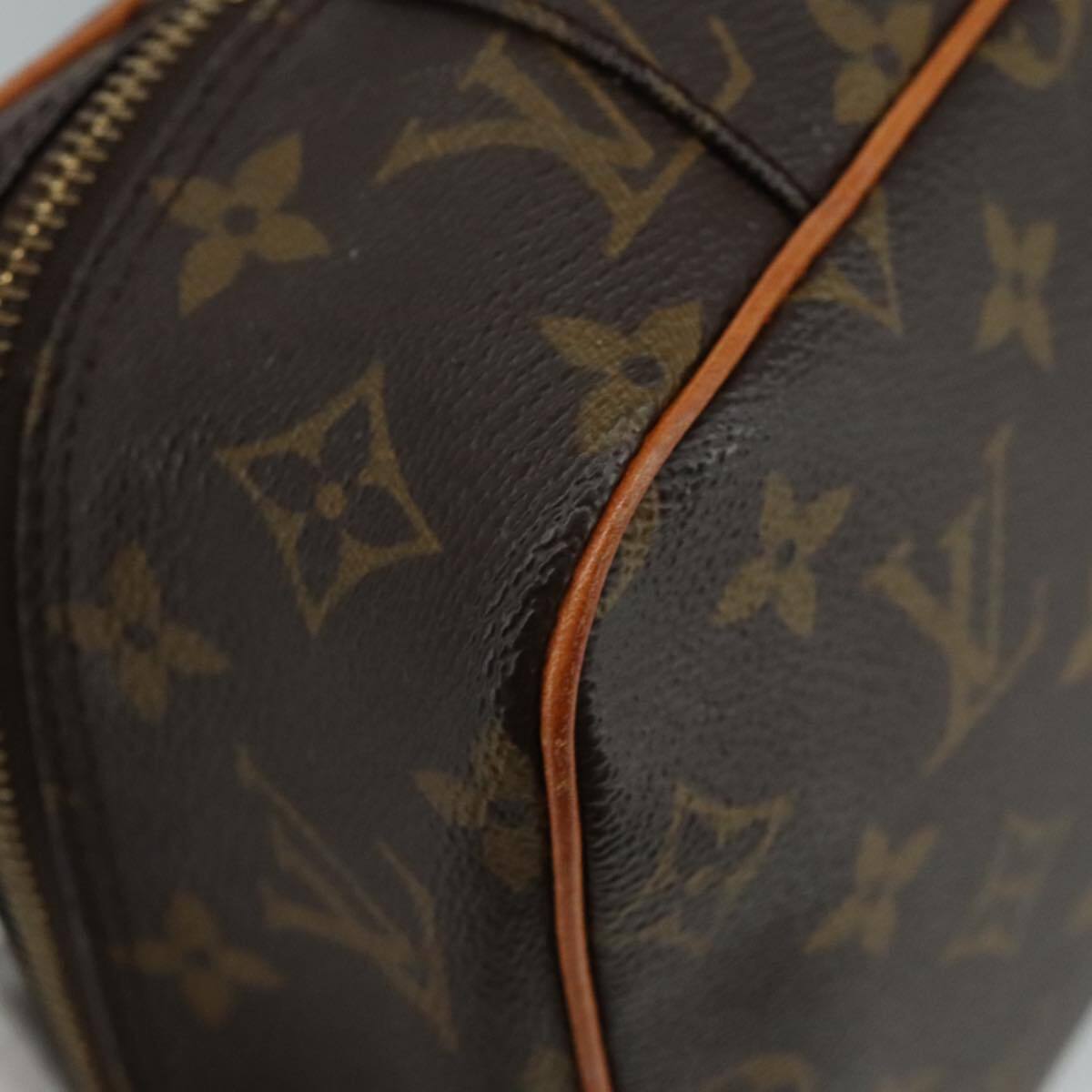 Louis Vuitton Monogram Trousse Cosmetic Pouch – Monogram Canvas