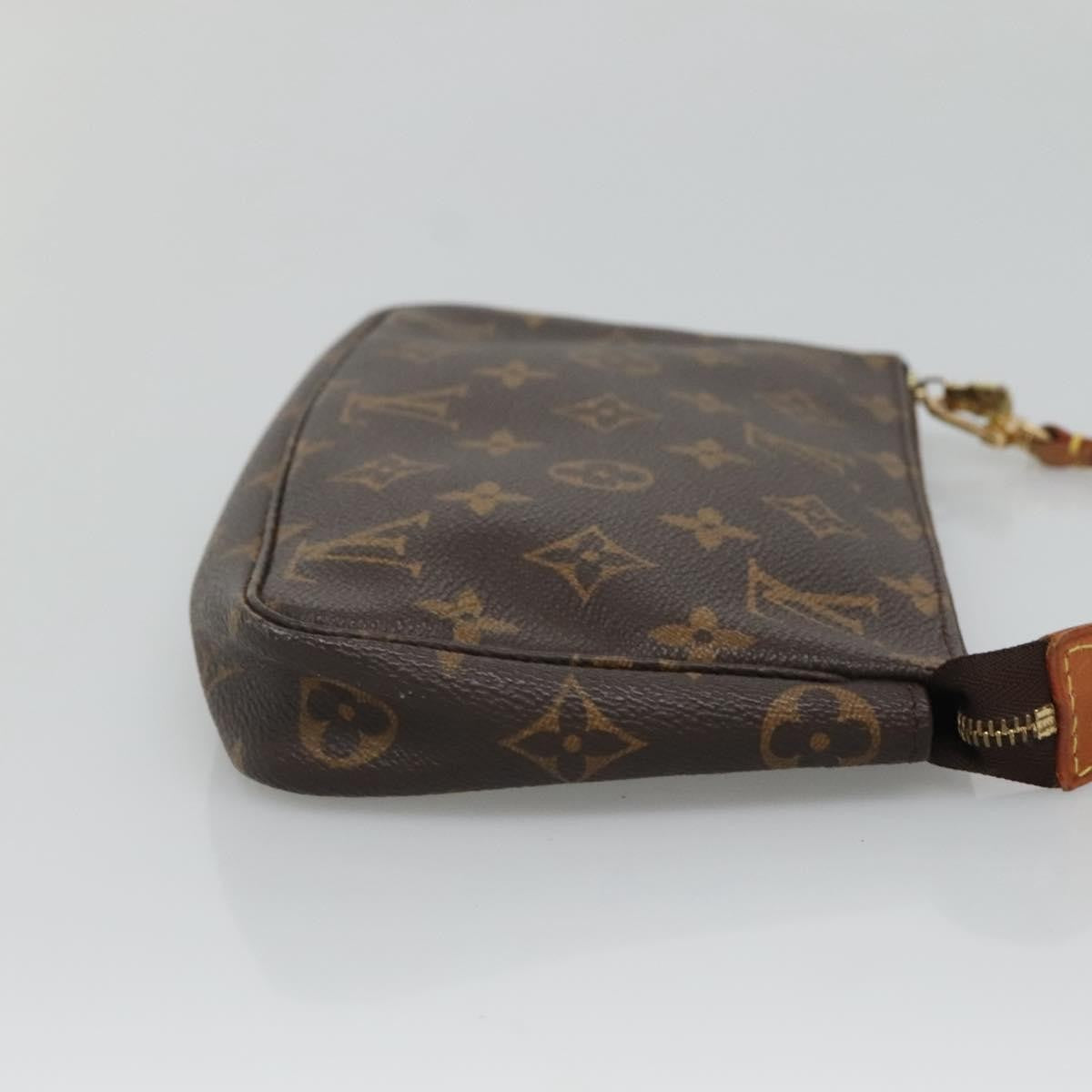 Louis Vuitton Pochette veske i Monogram Canvas mønster