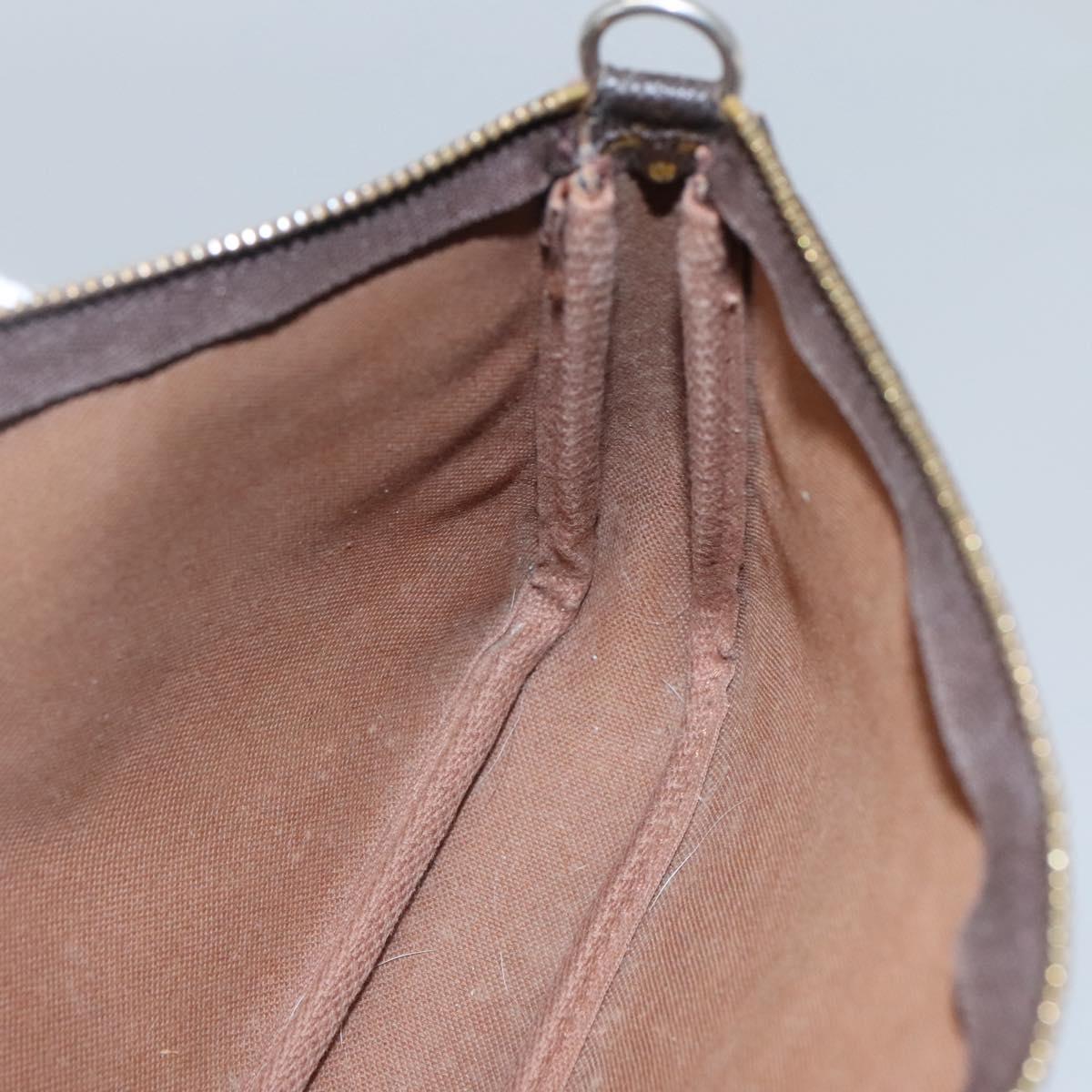 Louis Vuitton Pochette veske i Monogram Canvas mønster