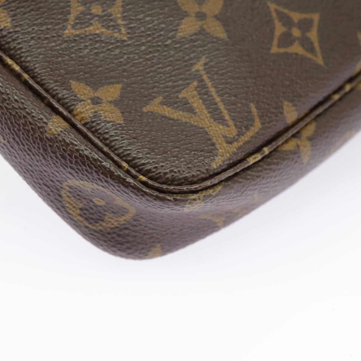 Louis Vuitton Pochette veske i Monogram Canvas mønster