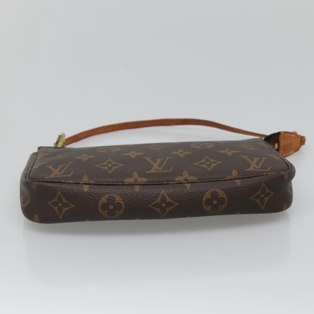 Louis Vuitton Pochette veske i Monogram Canvas mønster