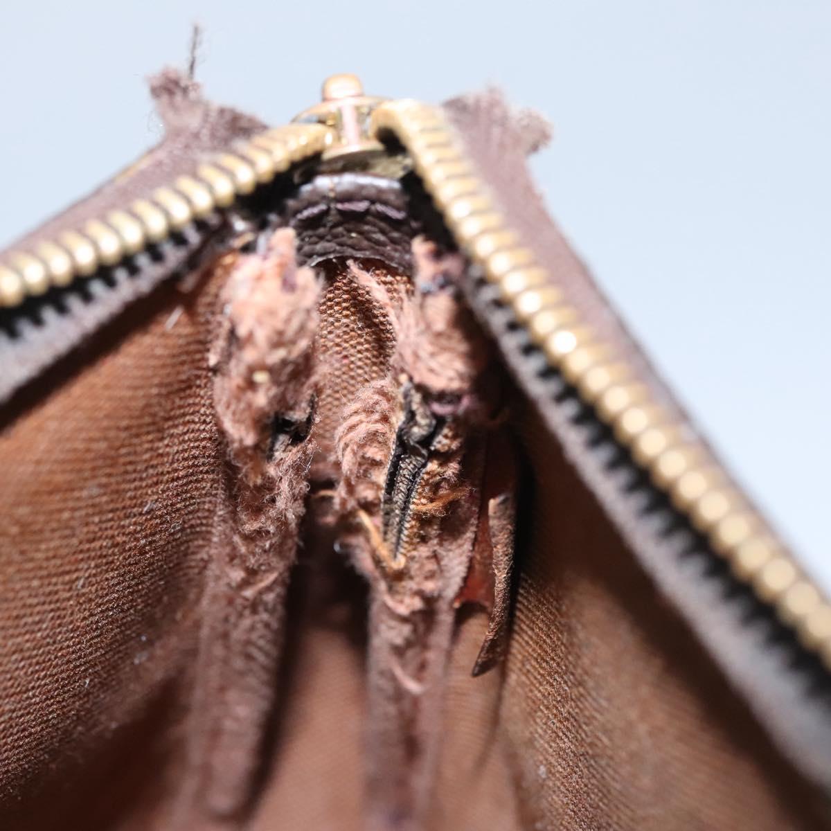 Louis Vuitton Pochette veske i Monogram Canvas mønster