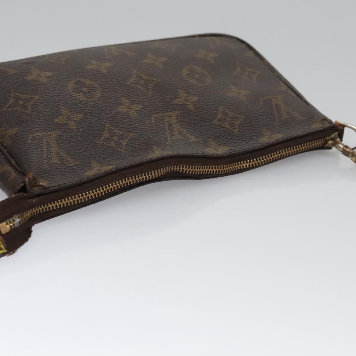 Louis Vuitton Pochette veske i Monogram Canvas mønster