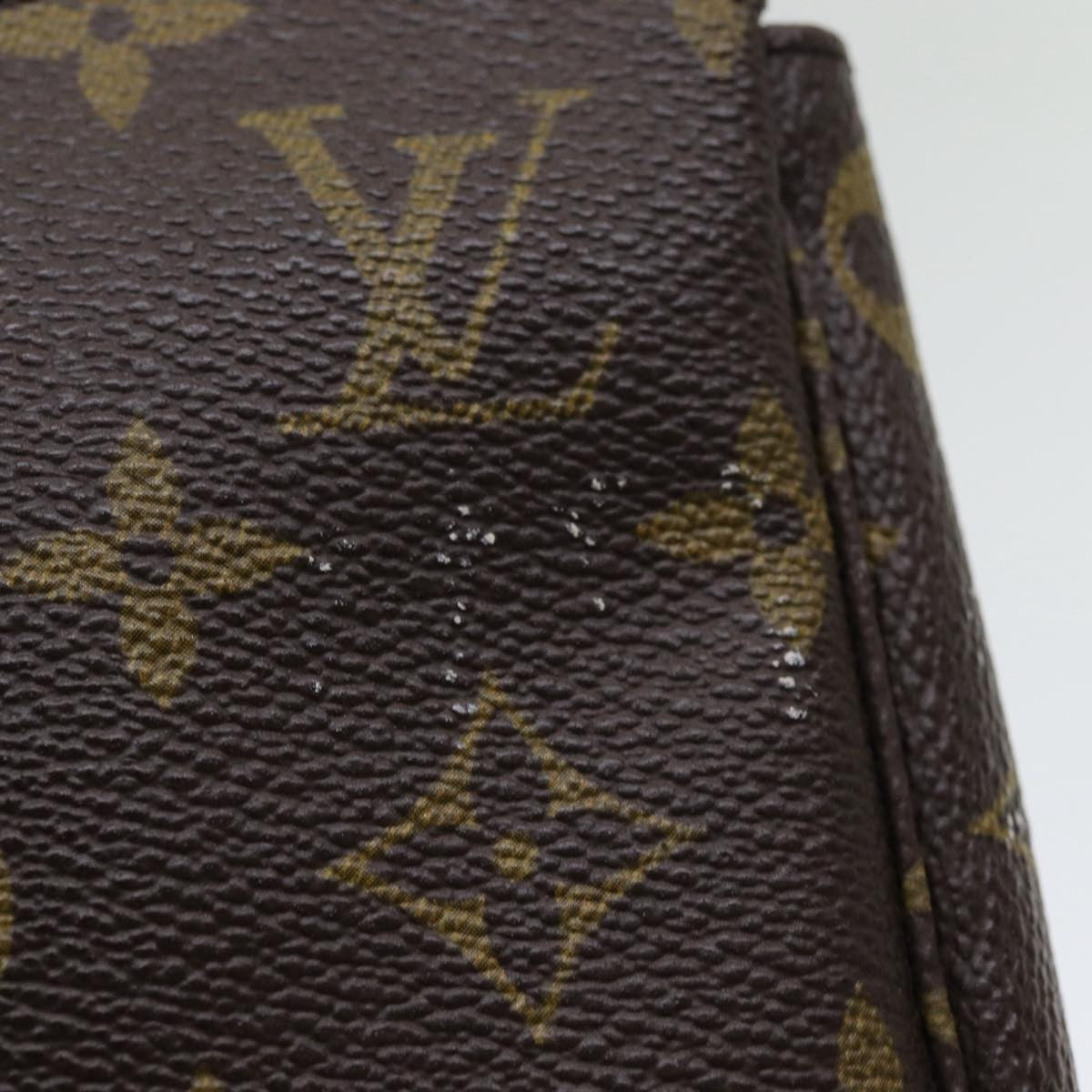 Louis Vuitton Pochette veske i Monogram Canvas mønster