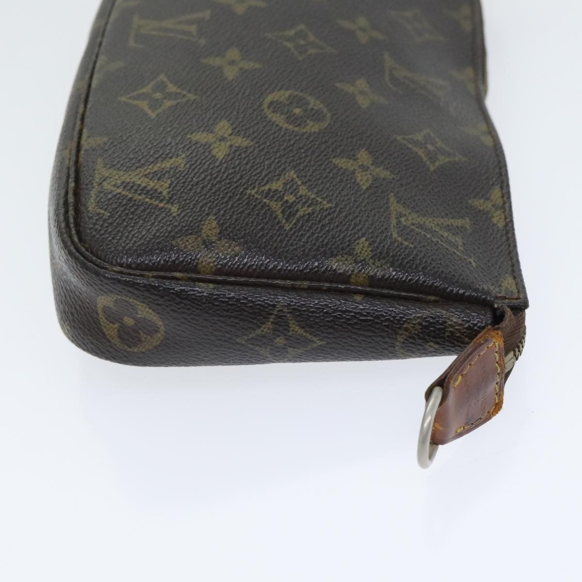 Louis Vuitton Pochette veske i Monogram Canvas mønster