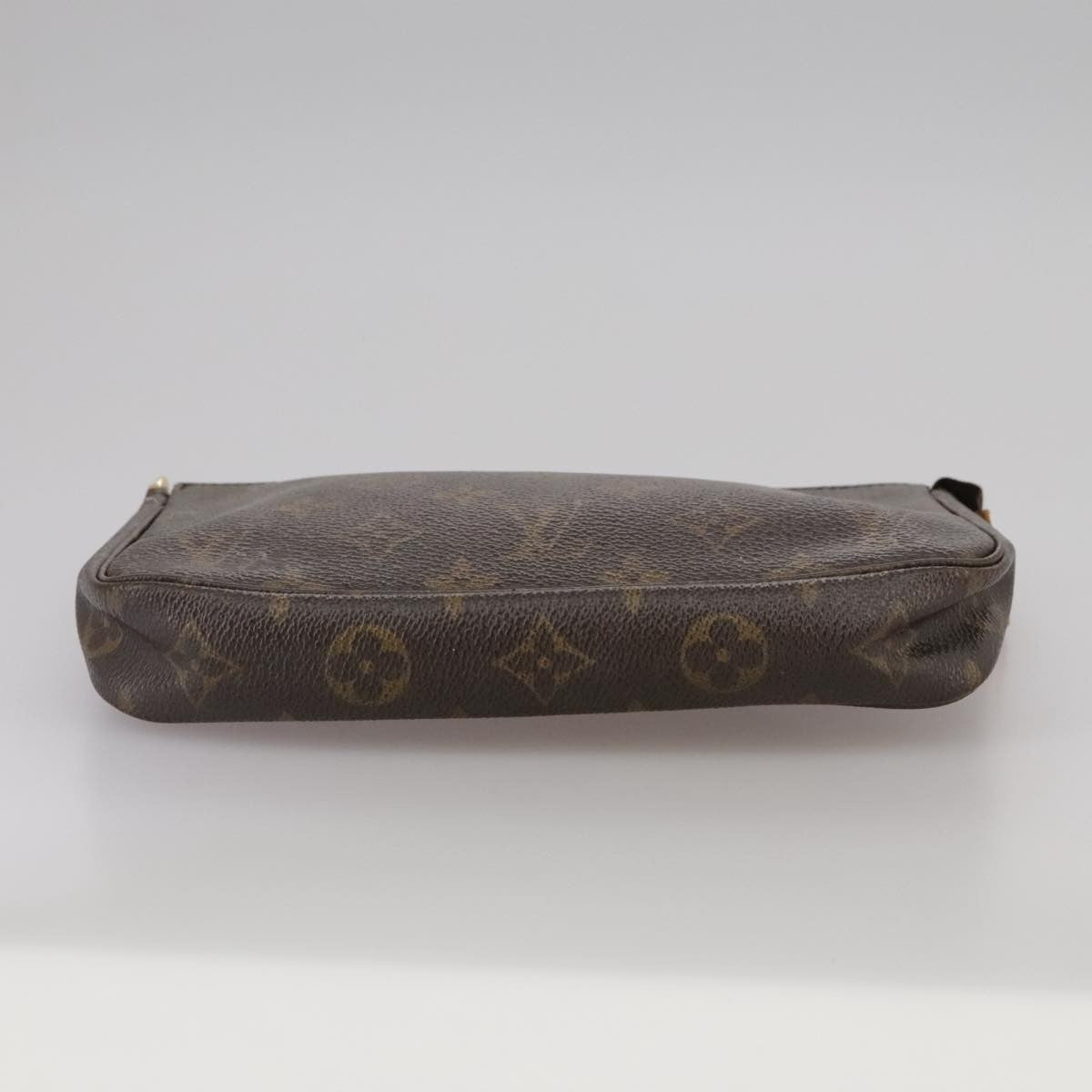 Louis Vuitton Pochette veske i Monogram Canvas mønster