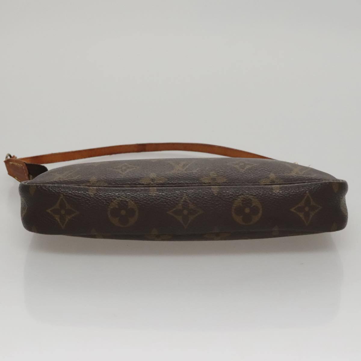 Louis Vuitton Pochette veske i Monogram Canvas mønster