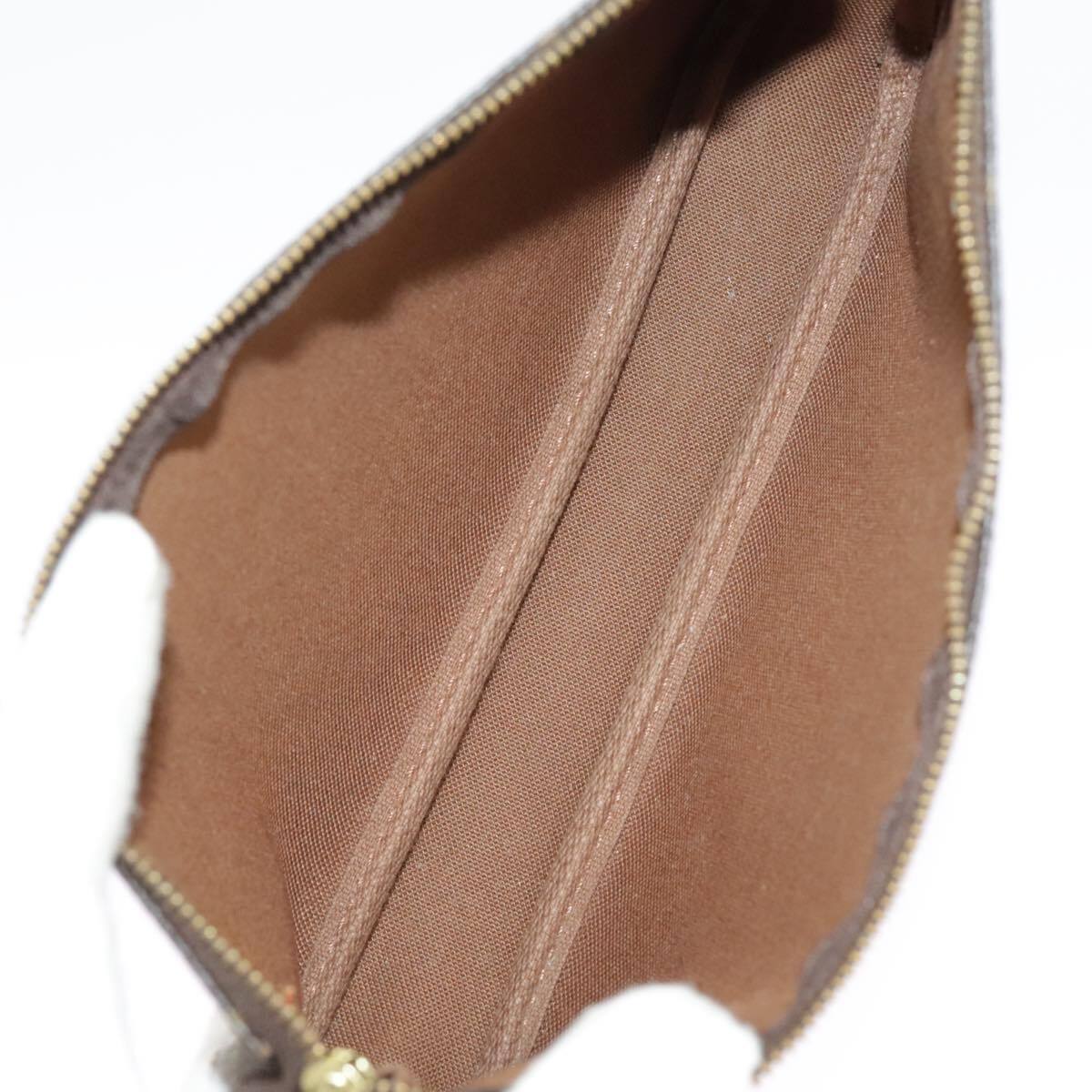 Louis Vuitton Pochette veske i Monogram Canvas mønster