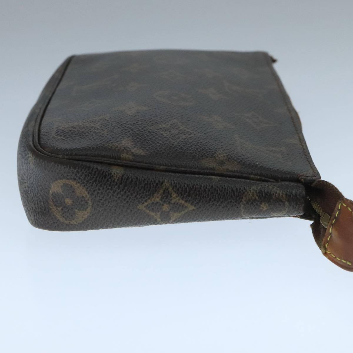 Louis Vuitton Pochette veske i Monogram Canvas mønster