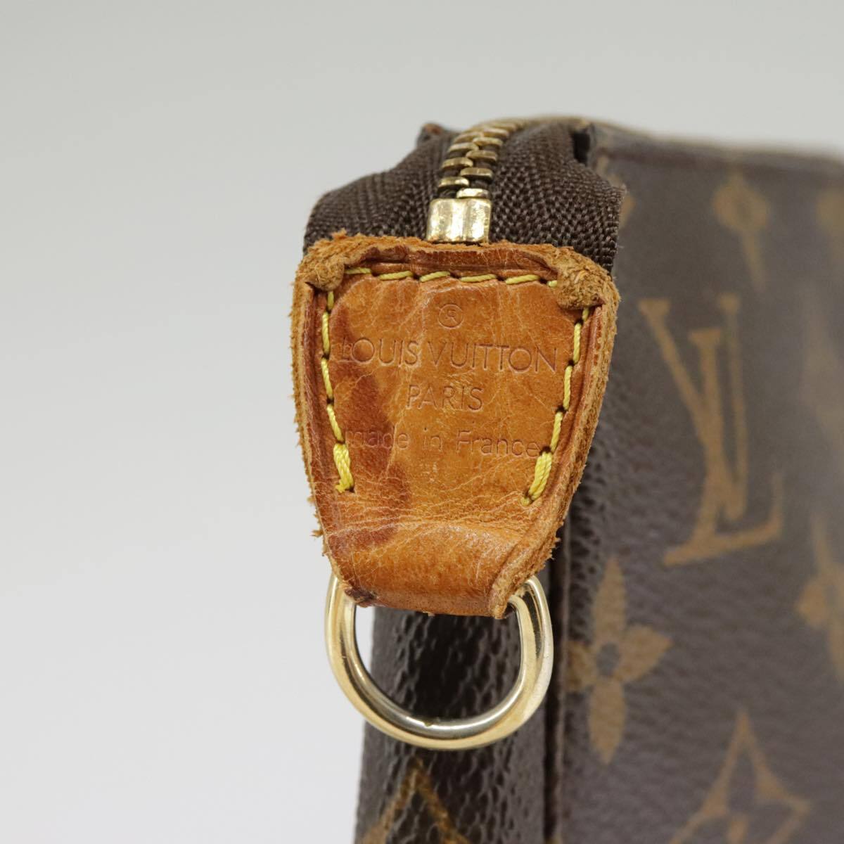 Louis Vuitton Pochette veske i Monogram Canvas mønster