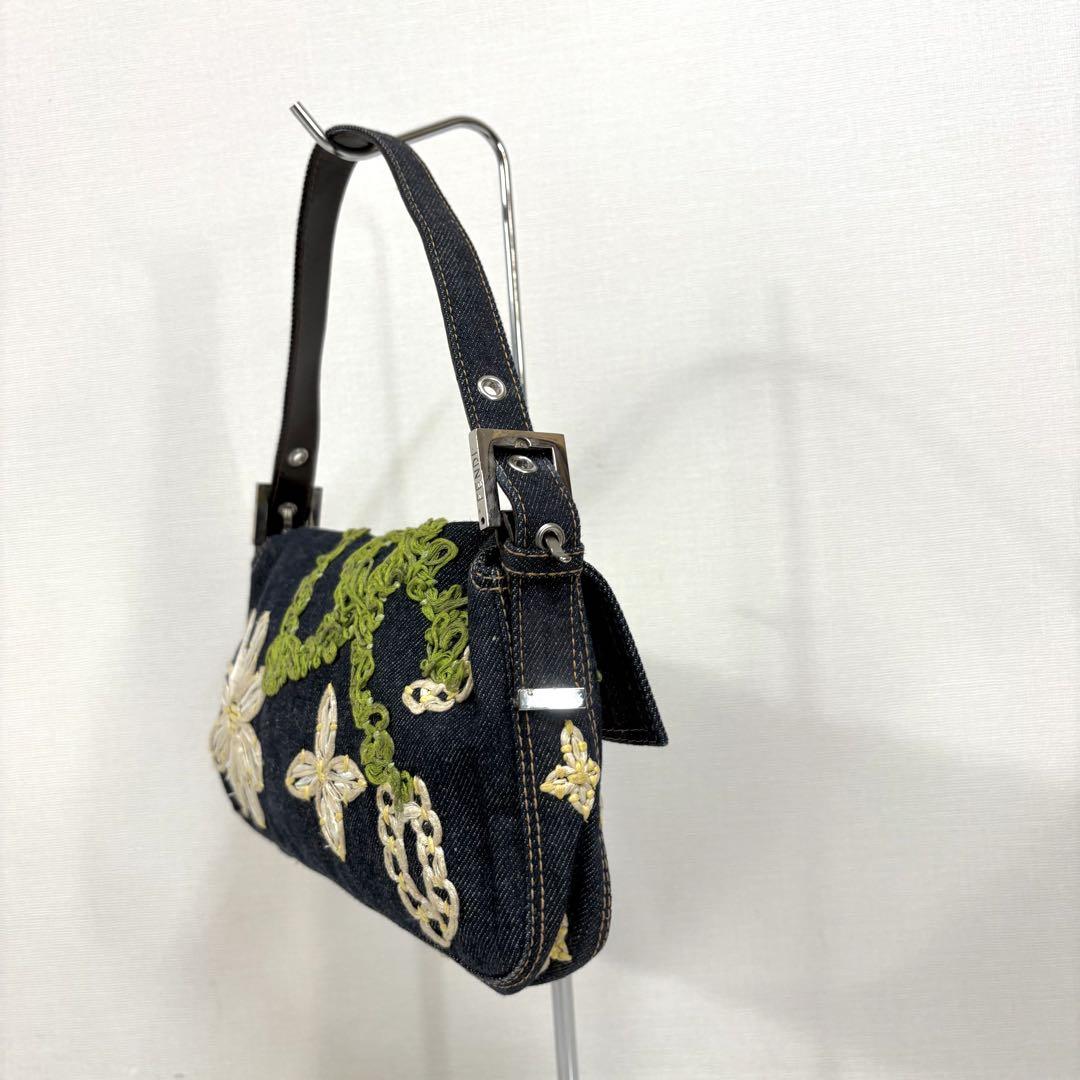 FENDI MAMMA BAGUETTE