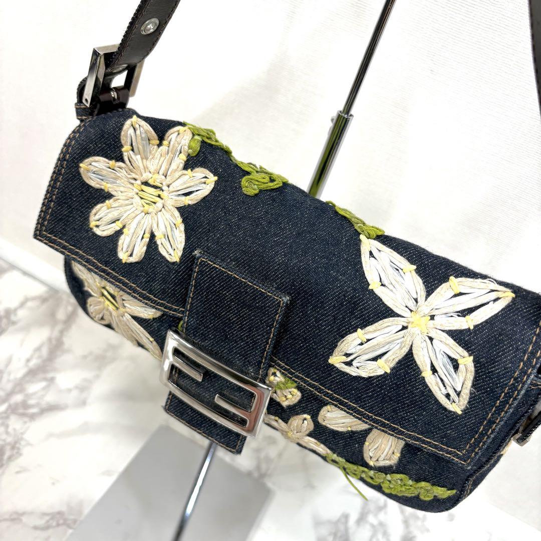 FENDI MAMMA BAGUETTE