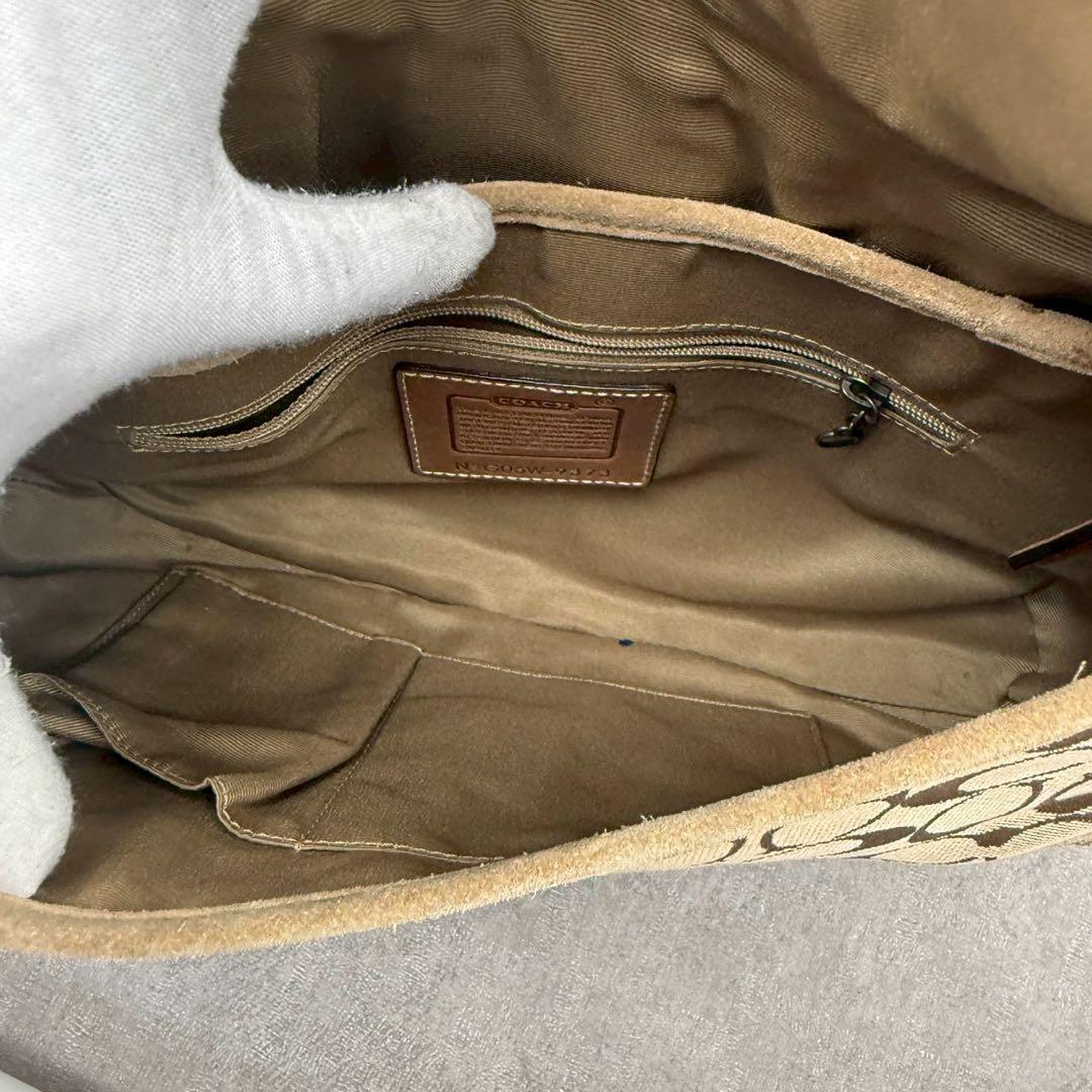 VINTAGE COACH SIGNATURE SHOULER BAG