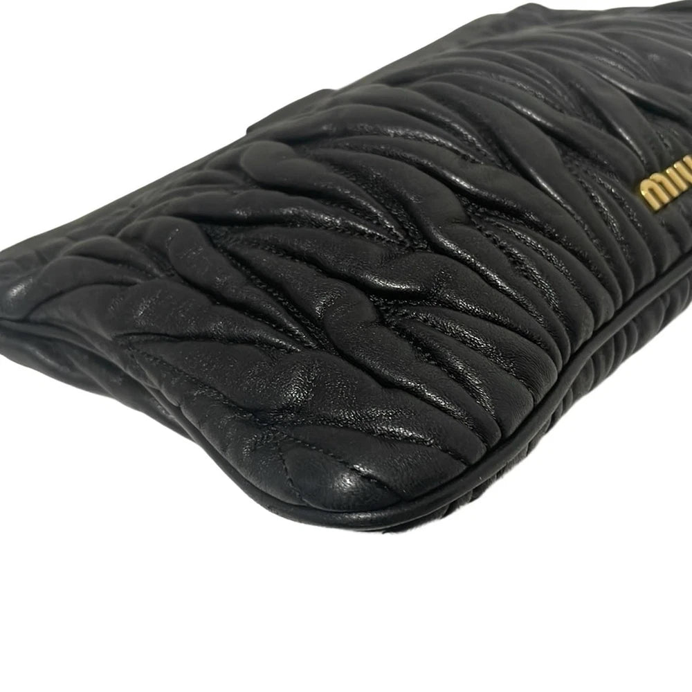 Miu Miu Clutch - Svart Skinn