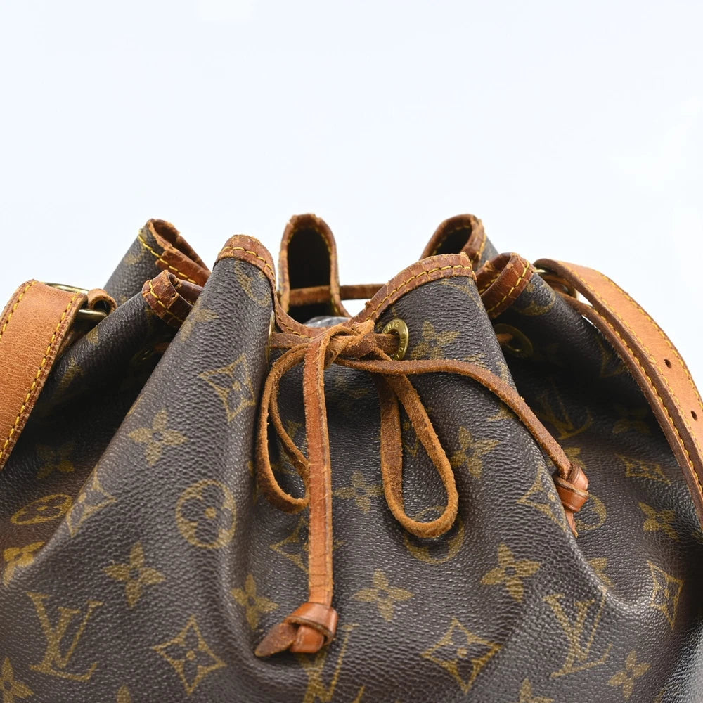 LOUIS VUITTON NOE BUCKET BAG MONOGRAM CANVAS