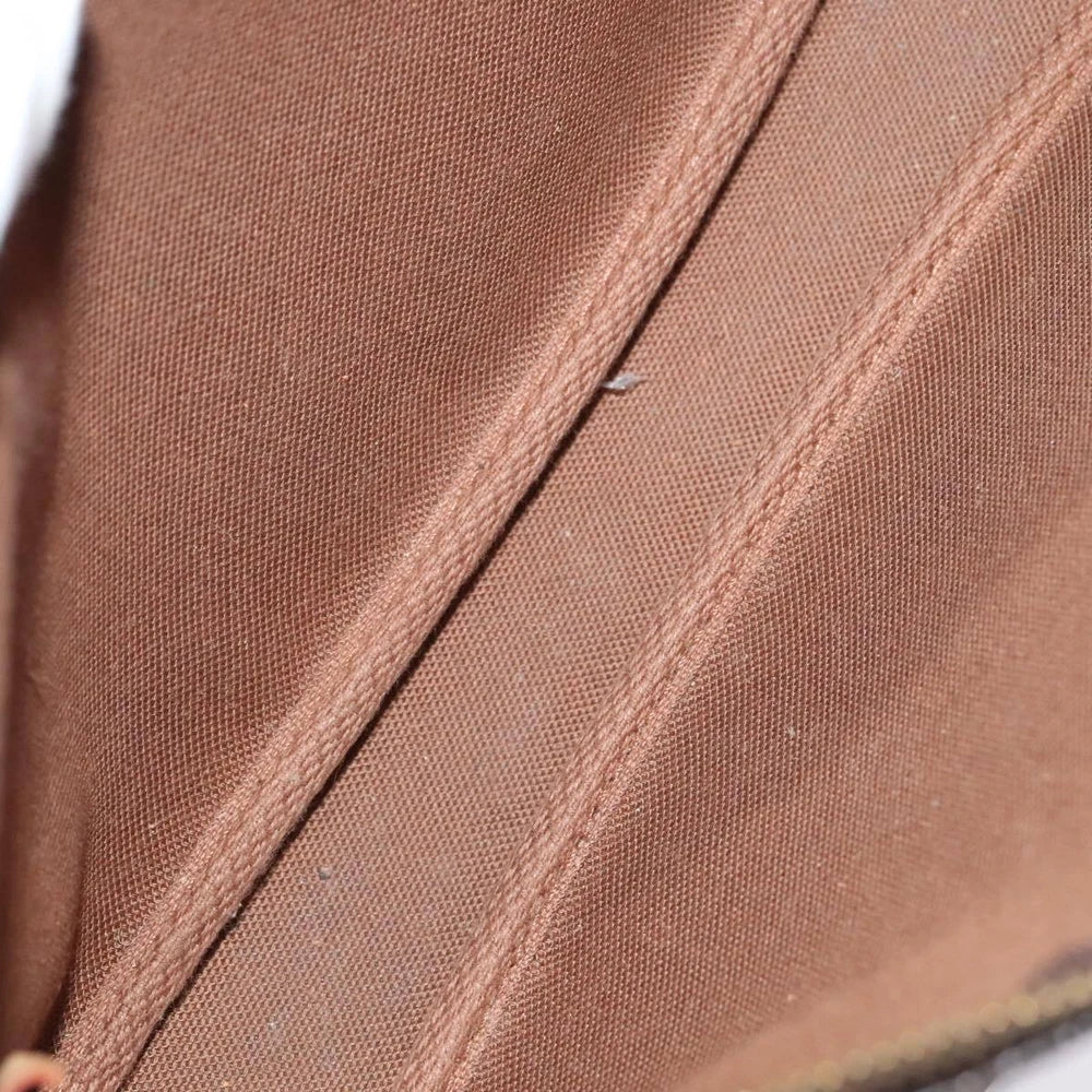 LOUIS VUITTON POCHETTE MONOGRAM CANVAS