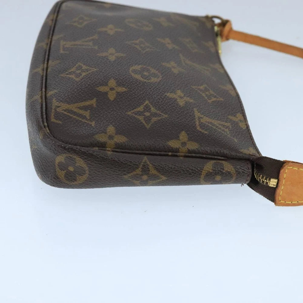 LOUIS VUITTON POCHETTE MONOGRAM CANVAS